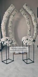 Witte Bloemen Bruiloft Decoratie - Bogen, Ophalen of Verzenden, Zo goed als nieuw, Geboorte of Huwelijk