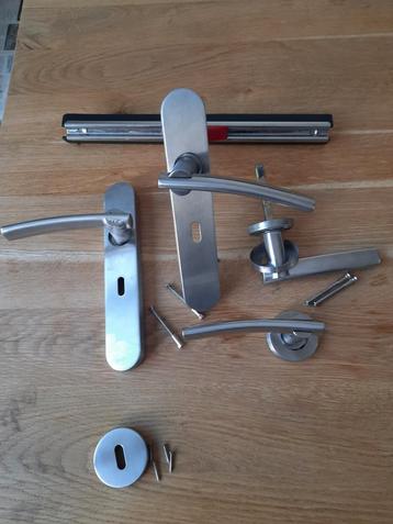 Complete Deurkruk set John rvs beschikbaar voor biedingen