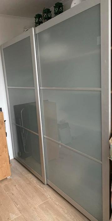 Ikea Pax kast 2m breed met planken en stangen