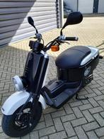 Yamaha Giggle 50 4T injectie Volledig gerestaureerd, Fietsen en Brommers, Ophalen, Overige modellen, Maximaal 45 km/u, Zo goed als nieuw