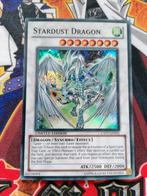 Stardust Dragon - Super Rare CT07 Collector’s Tin - Yu-Gi-Oh, Hobby en Vrije tijd, Verzamelkaartspellen | Yu-gi-Oh!, Ophalen of Verzenden