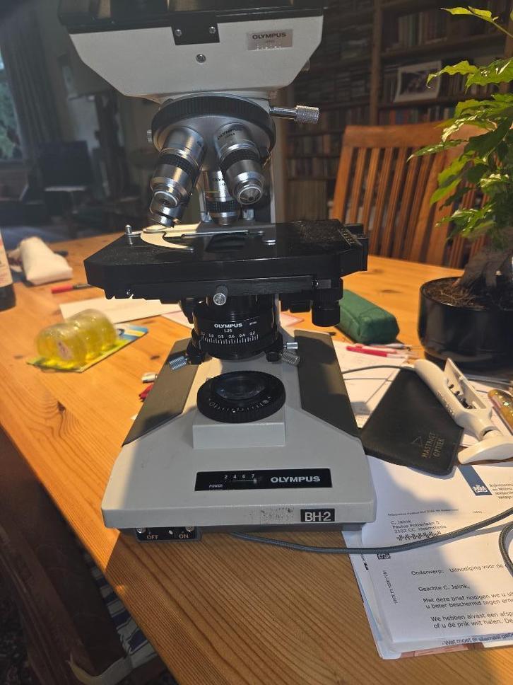 olympus microscoop met set objectieven 10x, 20x, 40x, 60x, Audio, Tv en Foto, Optische apparatuur | Microscopen, Zo goed als nieuw