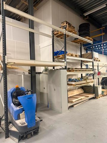 Palletstelling 18 meter beschikbaar voor biedingen
