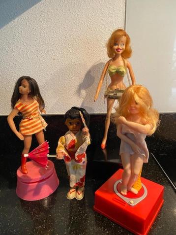 Vintage 5 stuks Pin-Up dancing girls windup battery beschikbaar voor biedingen