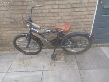 Jongens fiets.  beschikbaar voor biedingen