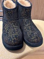 UGG Laarzen met Goud Patroon, Ophalen of Verzenden, Gedragen, Zwart, Lage of Enkellaarzen