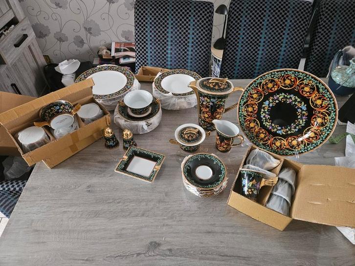 "Versace servies" 43 delig, Antiek en Kunst, Antiek | Servies compleet, Ophalen