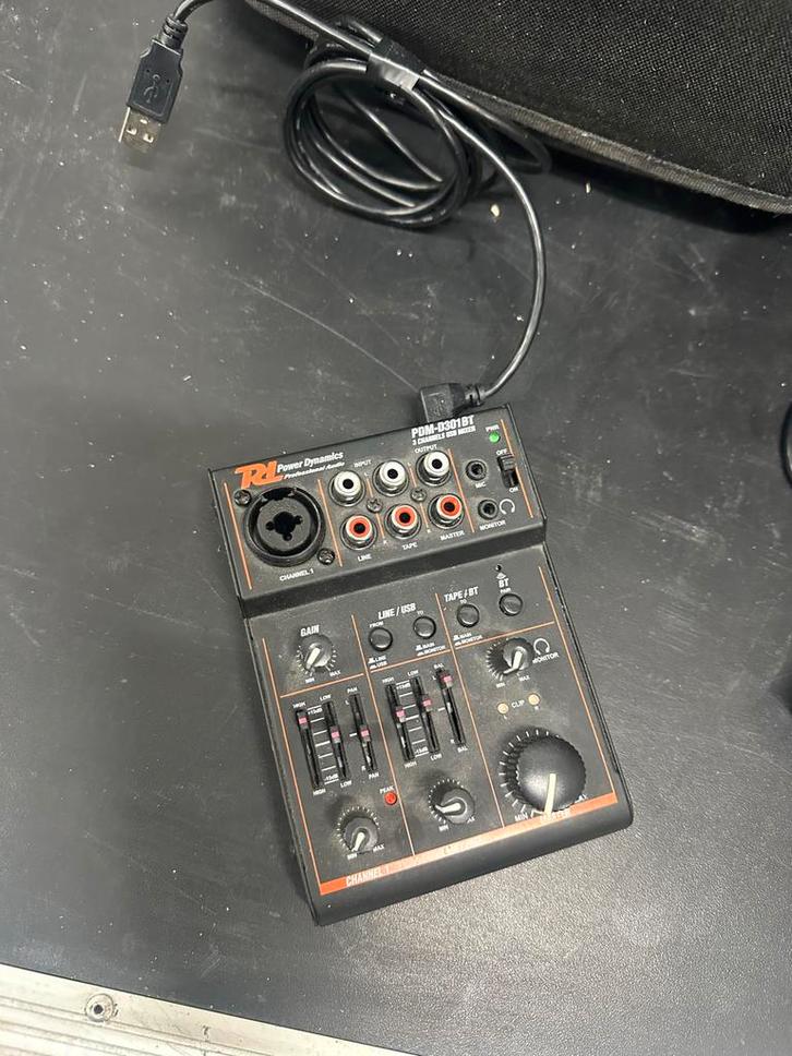 Power Dynamics PDM-D301BT Mini Mixer met Bluetooth, Muziek en Instrumenten, Mengpanelen, Gebruikt, Minder dan 5 kanalen, Microfooningang