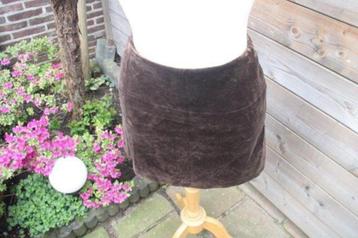 Rok bruin velvet Tara Jarmon mt 38 Vaste prijs beschikbaar voor biedingen