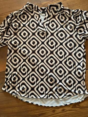 Top, shirt met print van Pescara. Maat M/38. Nieuw! beschikbaar voor biedingen