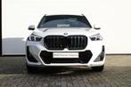 BMW iX1 xDrive30 M Sport / Panoramadak / Sportstoelen / Adap, Auto's, BMW, Automaat, Stoelverwarming, Gebruikt, Zwart