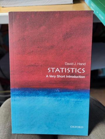 David J. Hand - Statistics: A Very Short Introduction beschikbaar voor biedingen