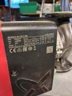 Grundfos Pomp magna 3 40 120 F250, Doe-het-zelf en Verbouw, Verwarming en Radiatoren, Ophalen, Zo goed als nieuw
