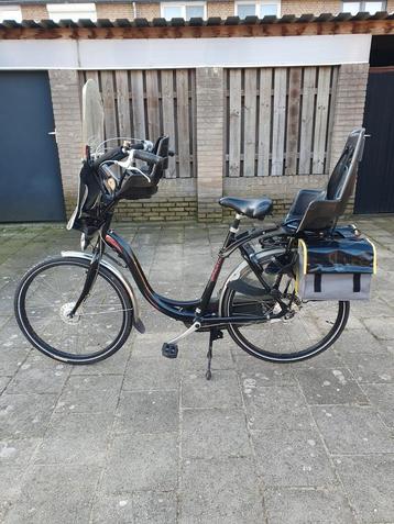 moederfiets vertrouwelijk zeer goed puntgaaf.  beschikbaar voor biedingen