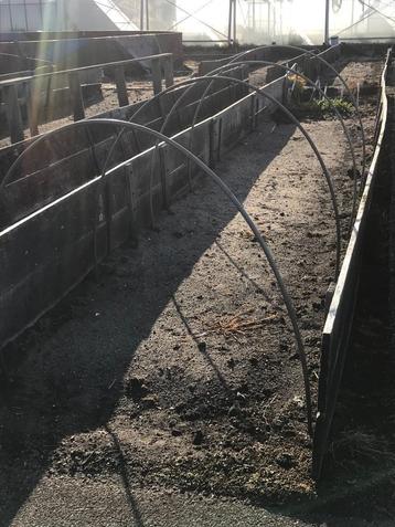 tunnel bogen slagvast pvc buis grijs 3 meter beschikbaar voor biedingen