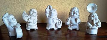 set van 5 monniken van polystone beschikbaar voor biedingen