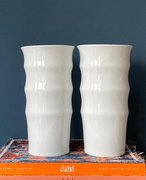 Pols Potten Twee witte vazen in bamboe style keramiek, Huis en Inrichting, Woonaccessoires | Vazen, Wit, Ophalen of Verzenden