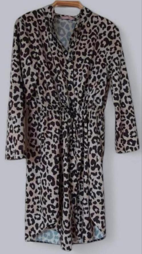 ✨️MUSTHAVES BIJ ELJA Grijze Jurk  - Maat M - Super Staat✨️, Kleding | Dames, Jurken, Zo goed als nieuw, Maat 38/40 (M), Grijs