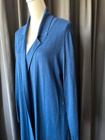 Lang blauw vest Anna maat XL beschikbaar voor biedingen