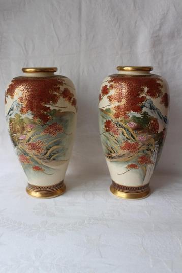 Antieke paar Satsuma Japan vazen 1912-1926 beschikbaar voor biedingen