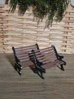 Lemax figuur 2 kerstdorp kersthuisjes, Ophalen of Verzenden, Zo goed als nieuw