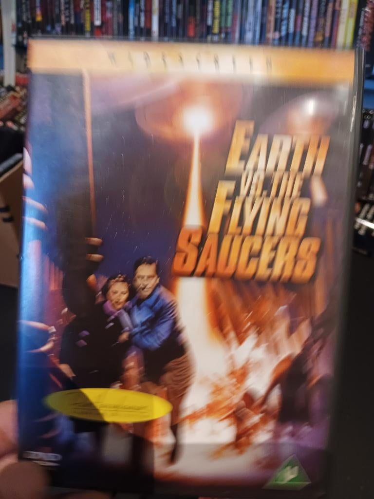 Earth vs. The flying saucers dvd nieuw, Ophalen of Verzenden, 2000 tot heden, Zo goed als nieuw, Overige formaten