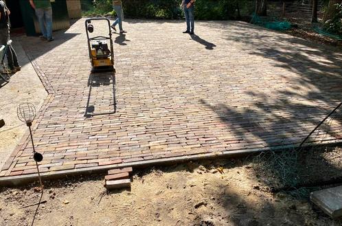 Hovenier/stratenmaker Ermelo, Diensten en Vakmensen, Tuinmannen en Stratenmakers, Bestrating, Hekwerk of Schuttingen, Tuin- of Vijveraanleg