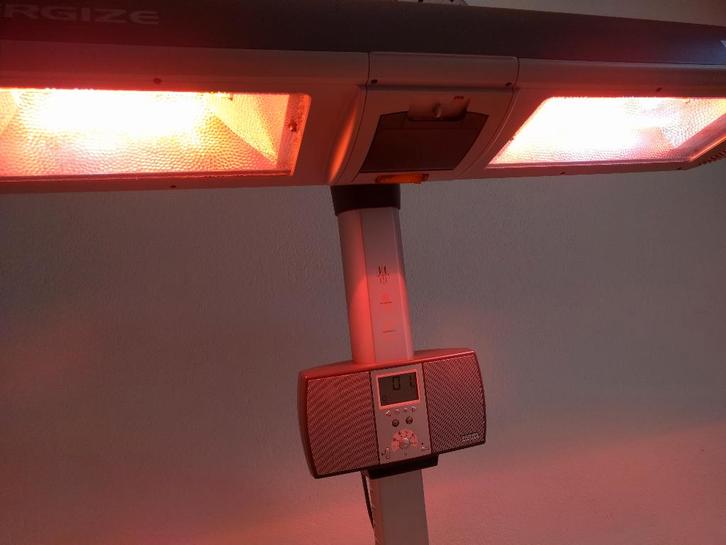 Philips Innergize HB935 inklapbare zonnebank met infrarood, Witgoed en Apparatuur, Zonnebanken en Gezichtsbruiners, Zo goed als nieuw