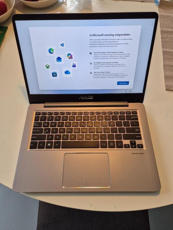 Asus Zenbook UX410U - 14 inch laptop, Computers en Software, Windows Laptops, Zo goed als nieuw, 14 inch, SSD, 2 tot 3 Ghz, 8 GB