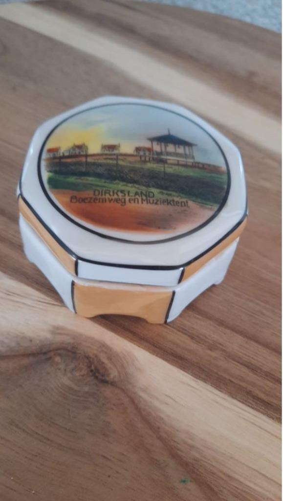 Antiek keramisch zeepbakje boezemweg en muziektent Dirksland, Antiek en Kunst, Antiek | Keramiek en Aardewerk, Ophalen of Verzenden