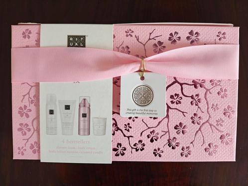 Rituals pakket nieuw in verpakking, Ritual of Sakura, Sieraden, Tassen en Uiterlijk, Uiterlijk | Lichaamsverzorging, Nieuw, Bad & Douche