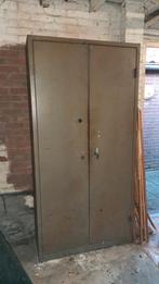 Robuuste stalen kast voor schuur/werkplaats, Ophalen, Gebruikt