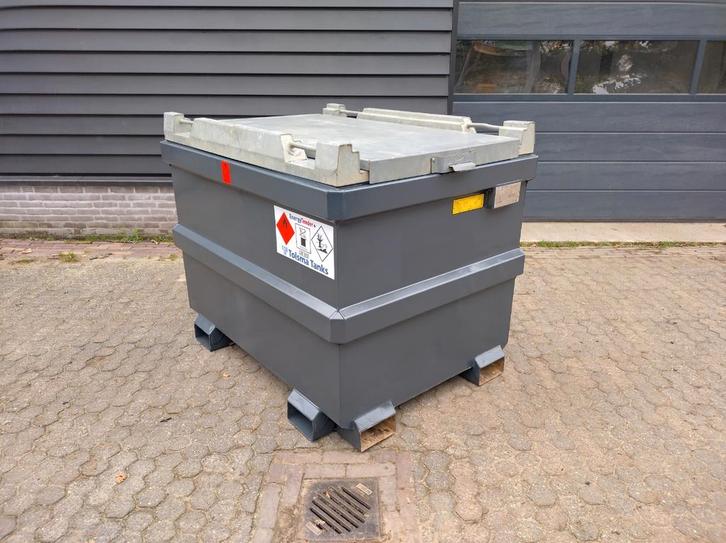Tolsma IBC, dieseltank opslagtank 2021 gekeurd 1000liter, Zakelijke goederen, Machines en Bouw | Industrie en Techniek, Ophalen
