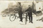 fotokaart 2 militair  rijwielen  - fiets ca1918 Rusland 1381, Verzamelen, Militaria | Algemeen, Foto of Poster, Overige gebieden