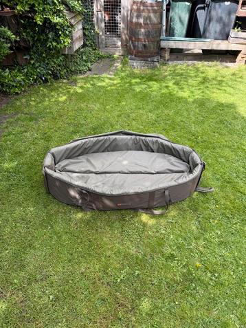 Fox Deluxe Carpmaster Mat XL Onthaakmat beschikbaar voor biedingen