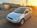 Ford Fiesta 1.3 (2005) – APK tot 01-2027 – Rijdt goed, Auto's, 1299 cc, 40 €/maand, 4 cilinders, Overige bekleding