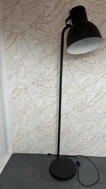 IKEA HEKTAR lamp beschikbaar voor biedingen