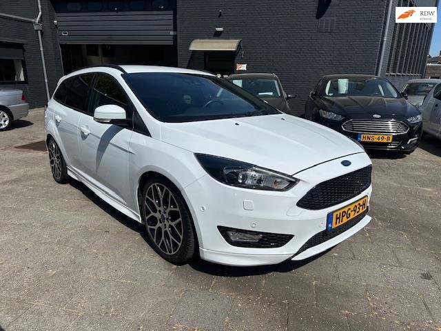 Ford Focus Wagon 1.5 ST-Line (182pk)! Wagon! Navigatie!, Auto's, Ford, Bedrijf, Te koop, Focus, ABS, Achteruitrijcamera, Airbags