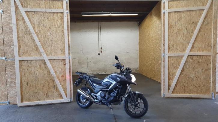 Opslagunits en stalling te huurVanaf €35,- per maand24/7, Zakelijke goederen, Bedrijfs Onroerend goed, Opslag of Loods, Huur
