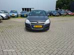 Opel Astra 1.6 Executive, Voorwielaandrijving, Parkeersensor, 15 km/l, Gebruikt