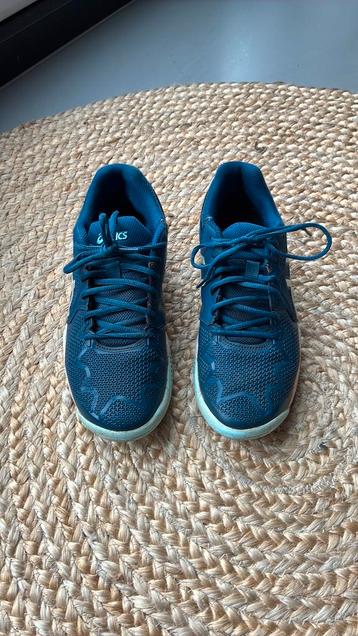 Tennisschoenen, maar 39,5, asics beschikbaar voor biedingen