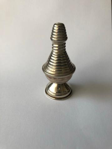 Vintage Zilveren Zoutvaatje Retro Design beschikbaar voor biedingen