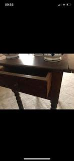 Super mooi oud bijzettafeltje/ pokastje massief hout, Huis en Inrichting, Kasten | Overige, Ophalen, Gebruikt