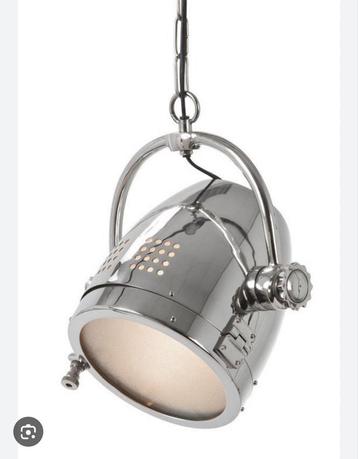 Stoere industriele hanglamp beschikbaar voor biedingen