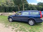 Volvo V70 2.4 T XC 4WD 2002 Blauw, Auto's, Volvo, 1636 kg, 1800 kg, Beige, Blauw