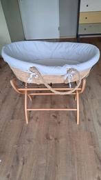 Baby wieg op standaard met matrasje en aerosleep, Ophalen, Zo goed als nieuw, Wieg