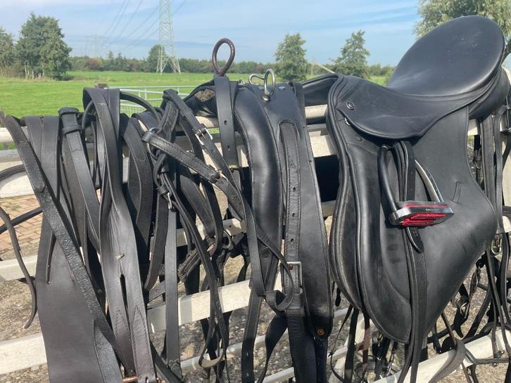 Tuig (compleet) - Kiefer Zadel/Pony zadels- Div.hoofdstellen, Dieren en Toebehoren, Paarden en Pony's | Hoofdstellen en Tuigage