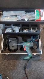 Bosch accu schroefmachine met oplader en 2 accu in koffer, Ophalen of Verzenden, Zo goed als nieuw, Minder dan 400 watt, Boor- en Schroefmachine