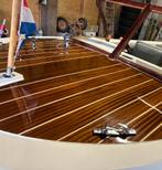 Polyester boot met mahoniehouten dek, Hobby en Vrije tijd, Modelbouw | Boten en Schepen, Ophalen, Gebruikt