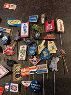 Pins blik en kunsstof, Ophalen of Verzenden, Zo goed als nieuw, Merk, Speldje of Pin
